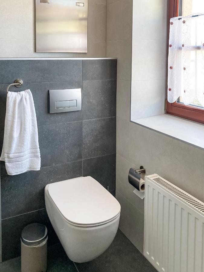 Apartman Hubert カシュペルスケー・ホリ エクステリア 写真